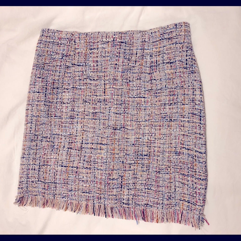 Tweed mini skirt